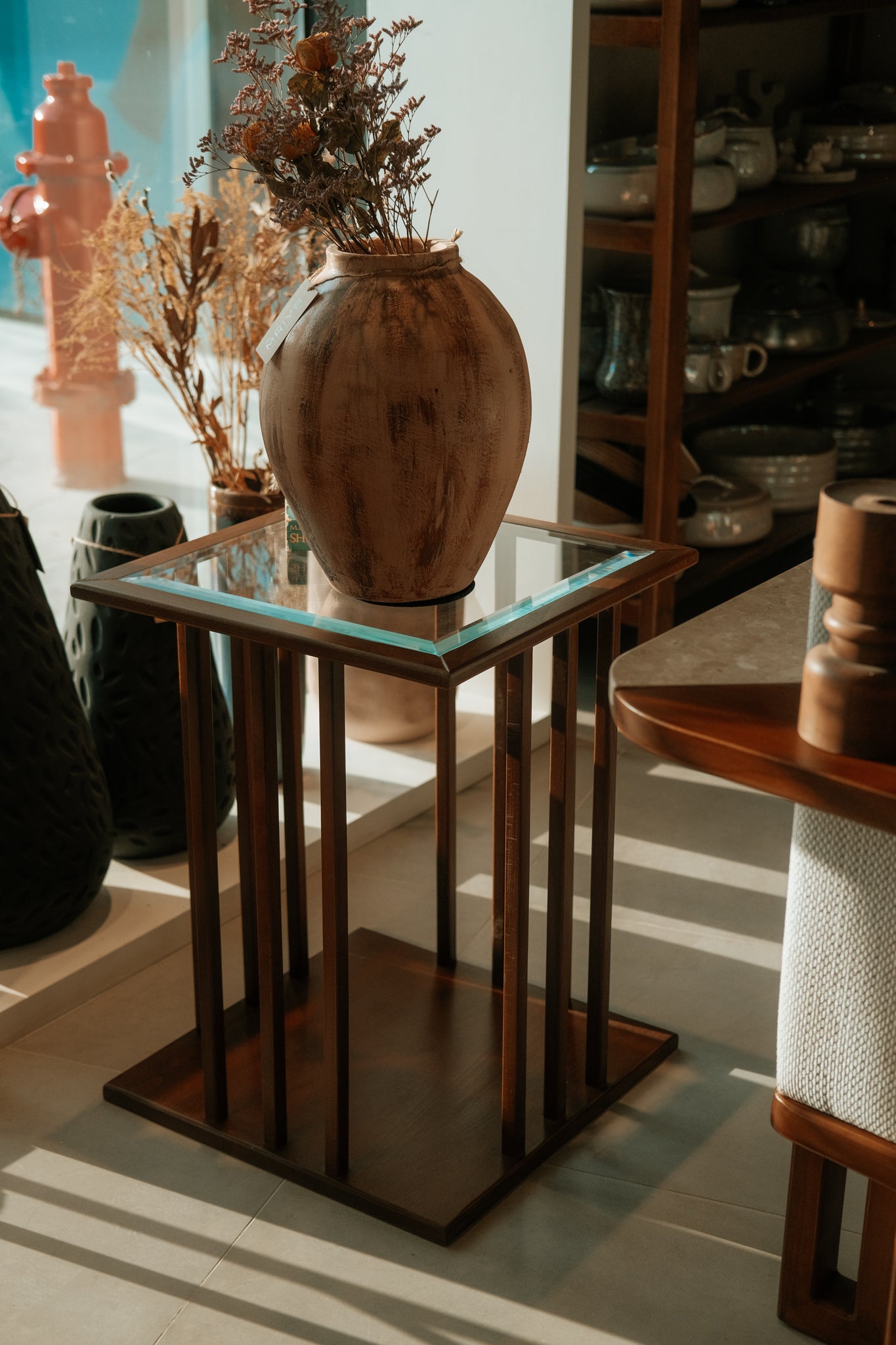 Yelika side table