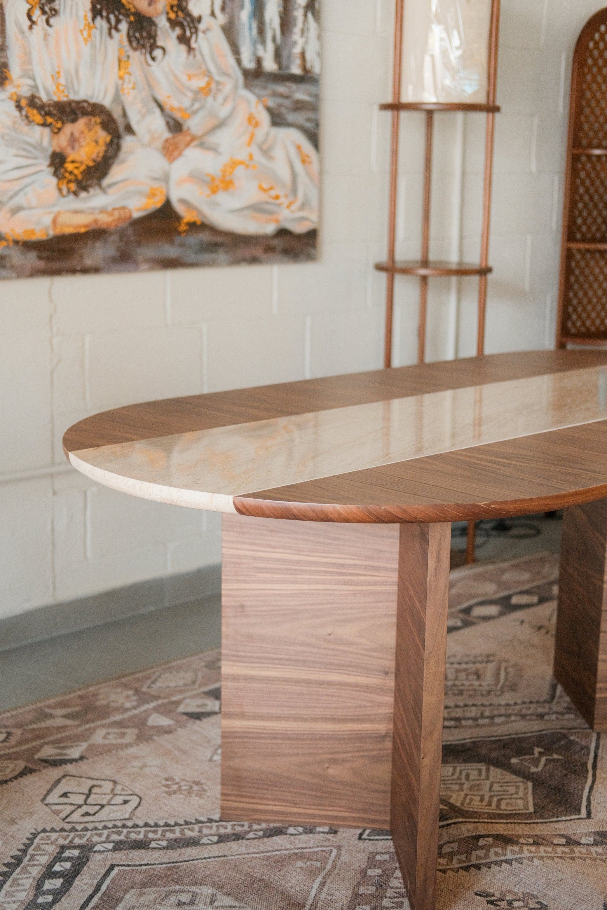 Heppa dining table